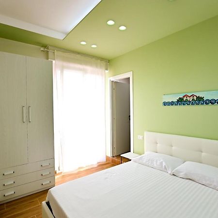 Kore Suites&Apartments Locri Luaran gambar