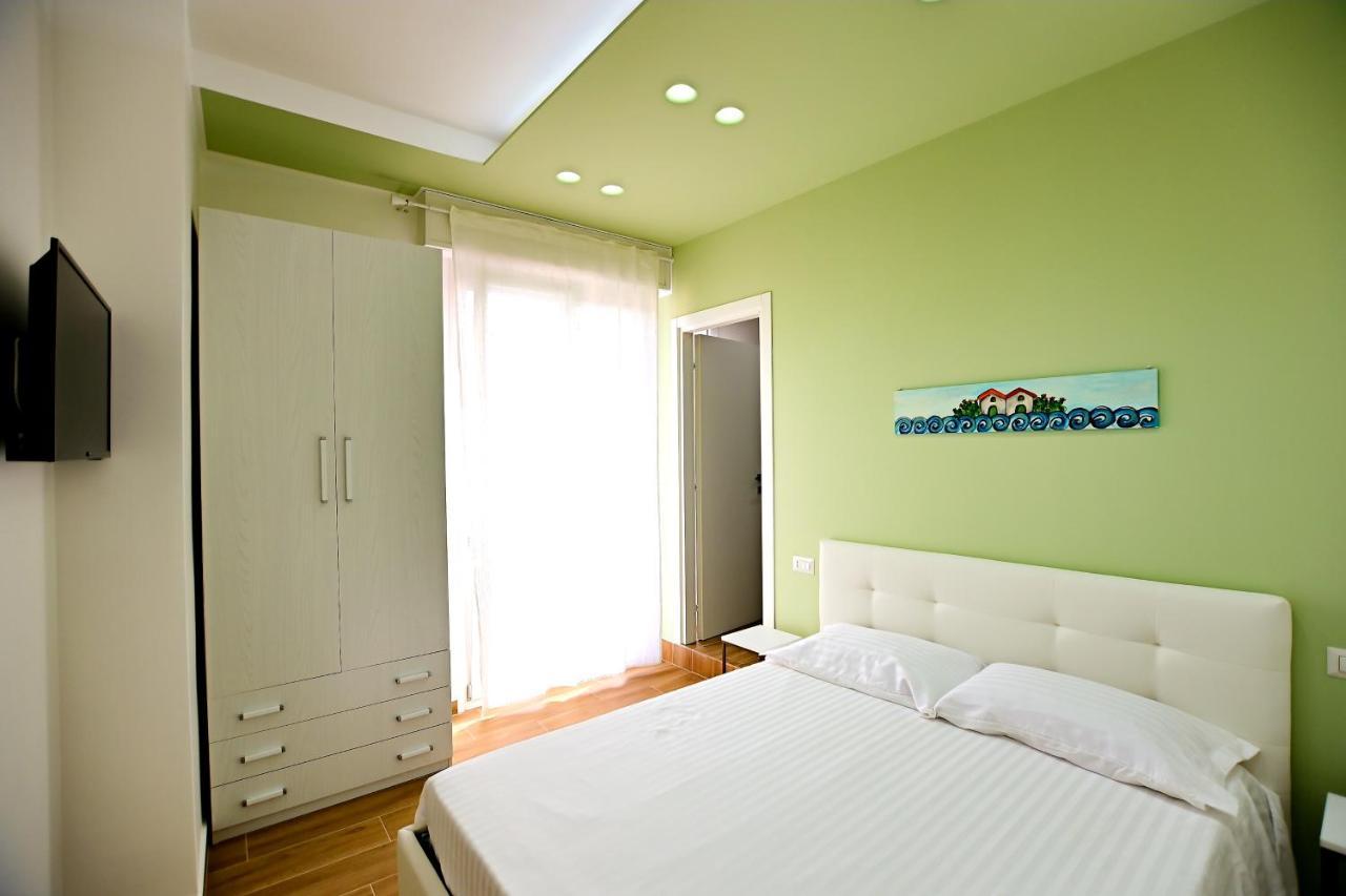 Kore Suites&Apartments Locri Luaran gambar