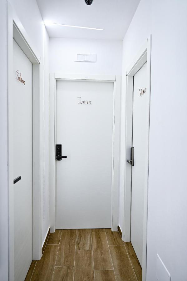 Kore Suites&Apartments Locri Luaran gambar